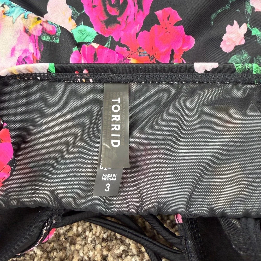 Torrid Floral Lattice V-Neck Tankini Swim Top Black Pink Plus Size 3 3X